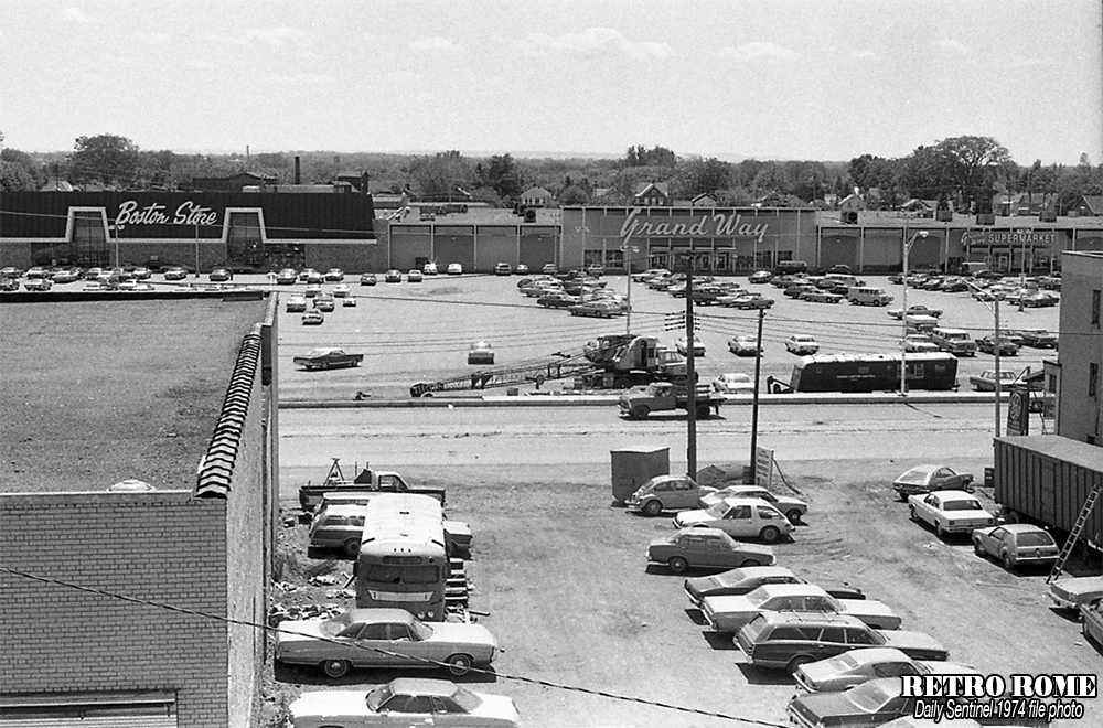 Boston Store and Grand Way - 1974 - Retro Rome